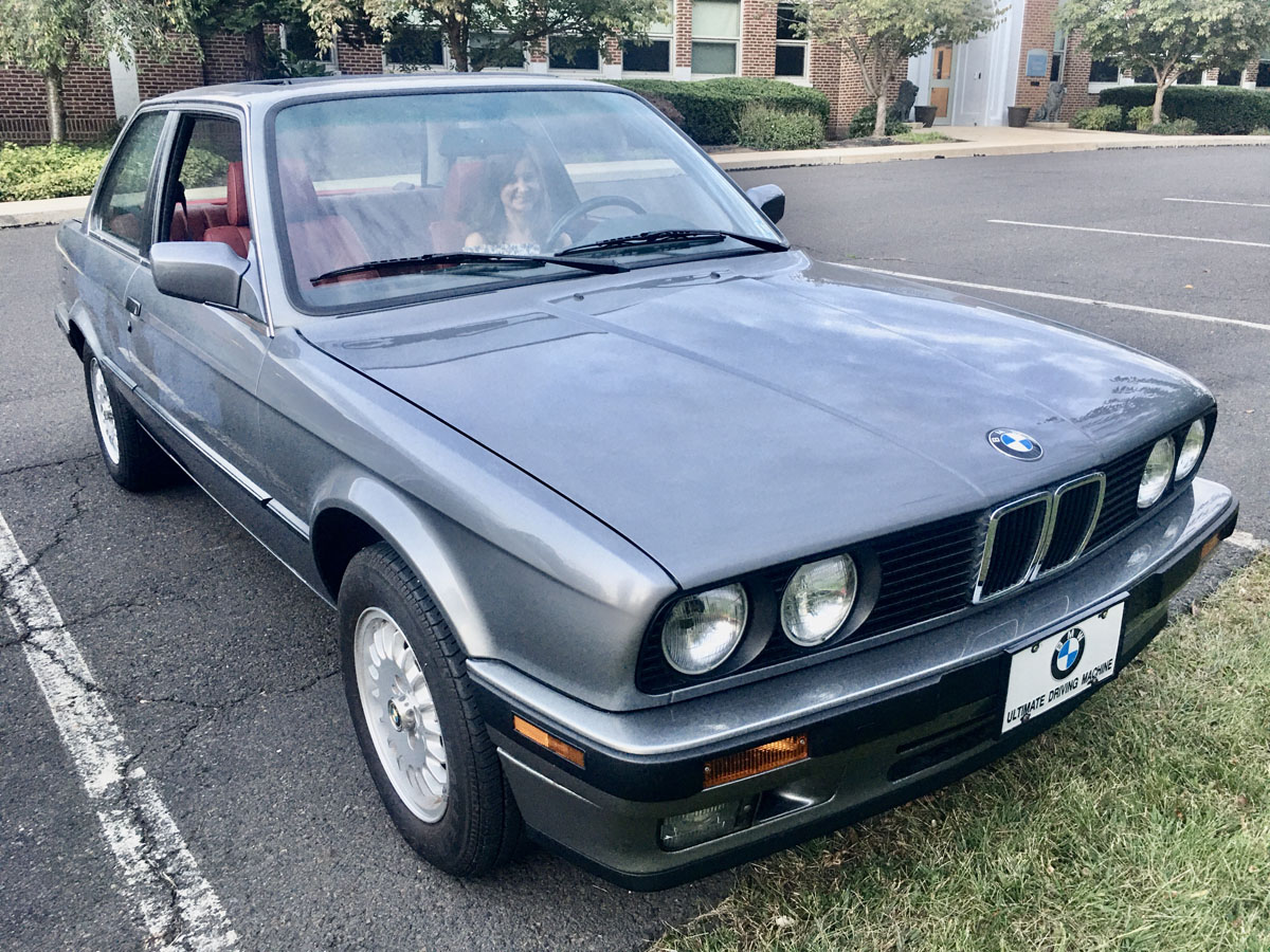 1991 BMW 325i coupe (grey/red)