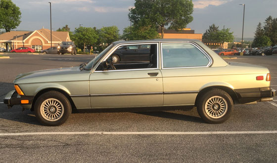 1983 BMW 320i (opal green)